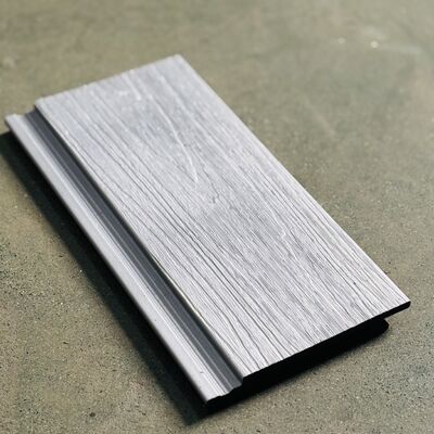 Painéis WPC metálicos prateados ao luar - Brilho arquitetônico com resiliência composta