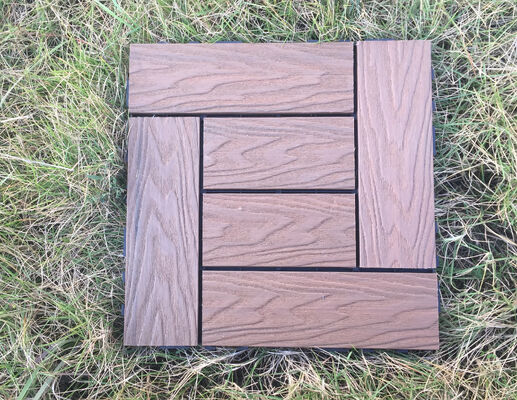 Venda por atacado DIY WPC Deck Tiles 30 * 30 CM Pisos externos duráveis ​​para uso residencial