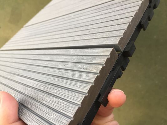 Ladrilhos WPC com travamento automático para jardim, sem necessidade de ferramentas, resistentes a insetos