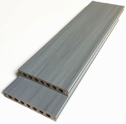 Amostra grátis antiderrapante à prova d'água resistente a UV cor de teca 140 * 23mm Pisos de deck composto de coextrusão externa Wpc Decking