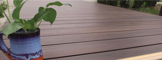Deck composto com tampa de coextrusão WPC sólida externa para jardim