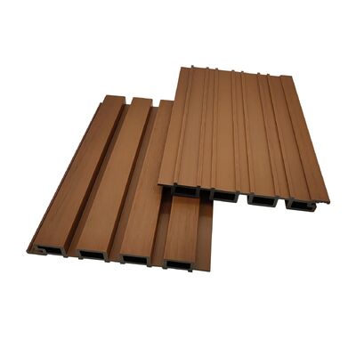 Revestimento de parede WPC à prova d'água de coextrusão de 26 mm para uso externo