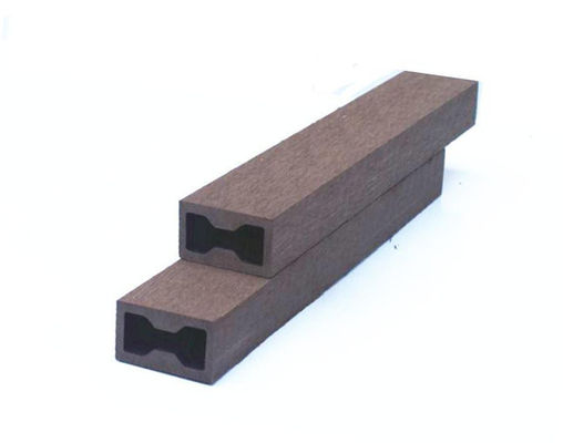 30*51mm Viga de madeira plástica externa Wpc Piso de deck composto